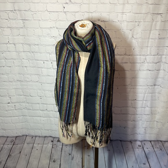 Black and multicolor scarf wrap with fringe - Picture 1 of 3